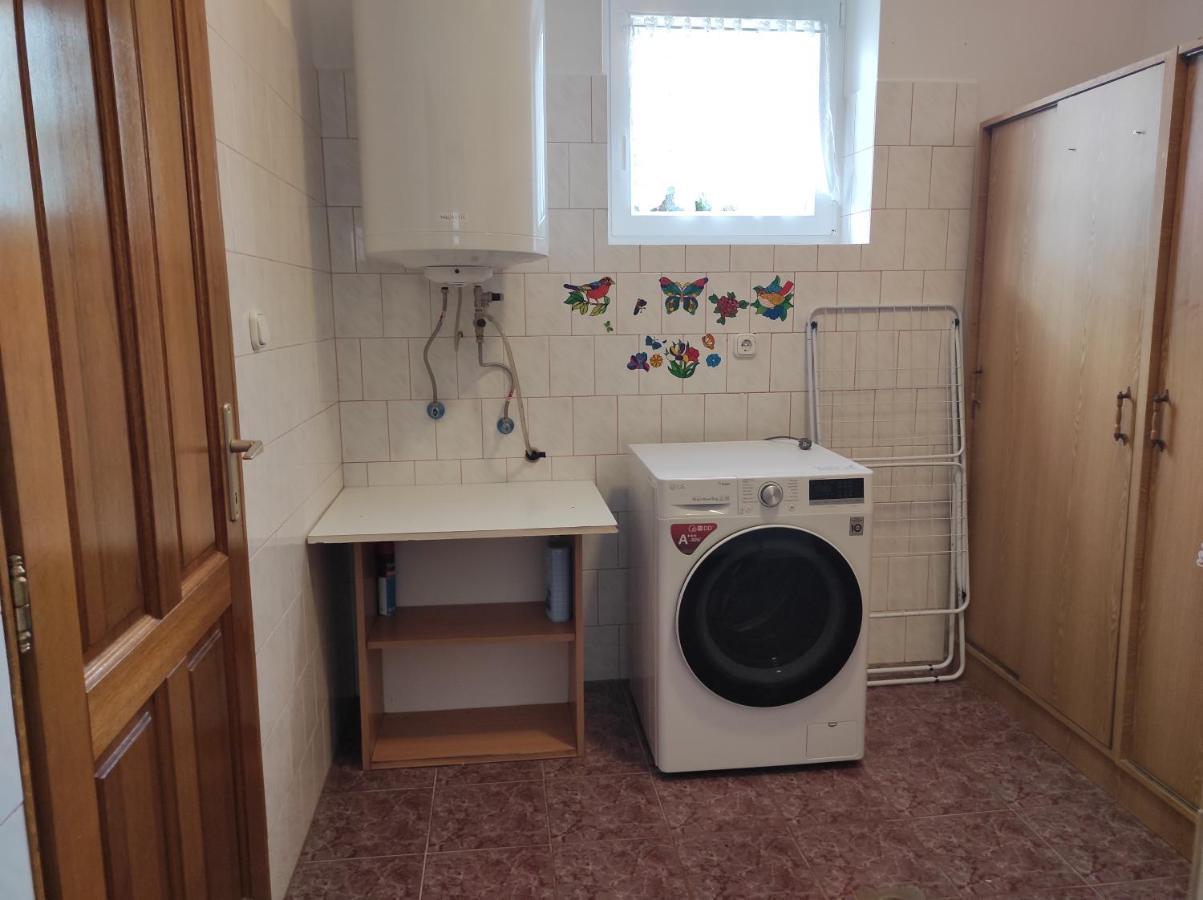 Badacsony Apartmanhaz Badacsonytomaj Exteriör bild