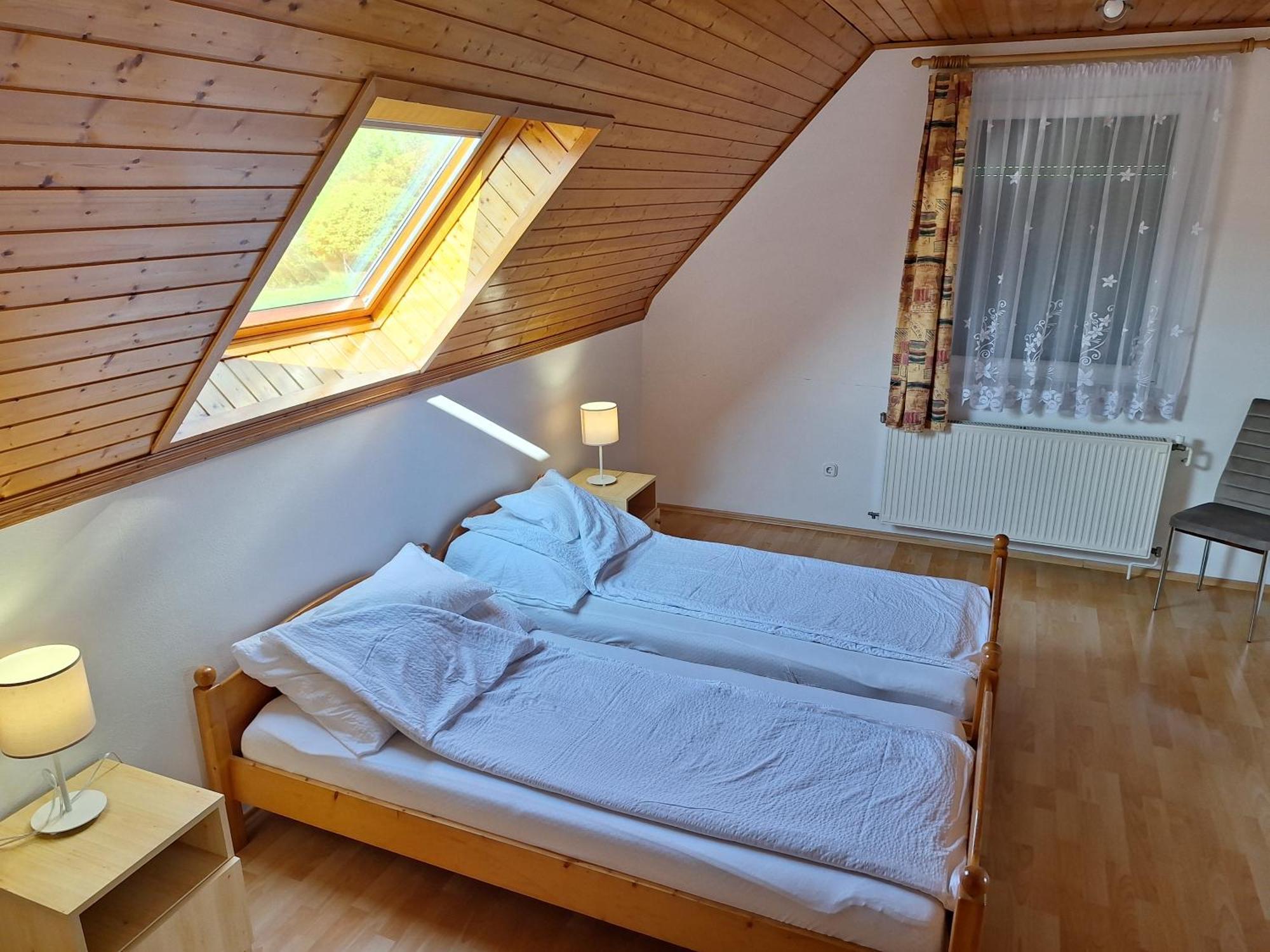 Badacsony Apartmanhaz Badacsonytomaj Exteriör bild